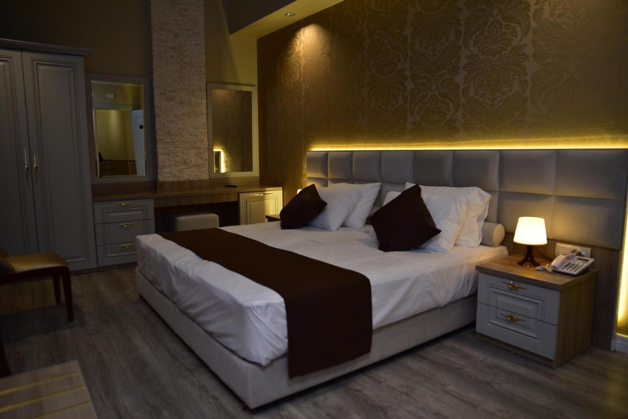 The King Hotel 4*