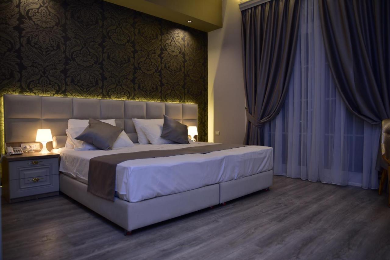 Hotel The King 4*